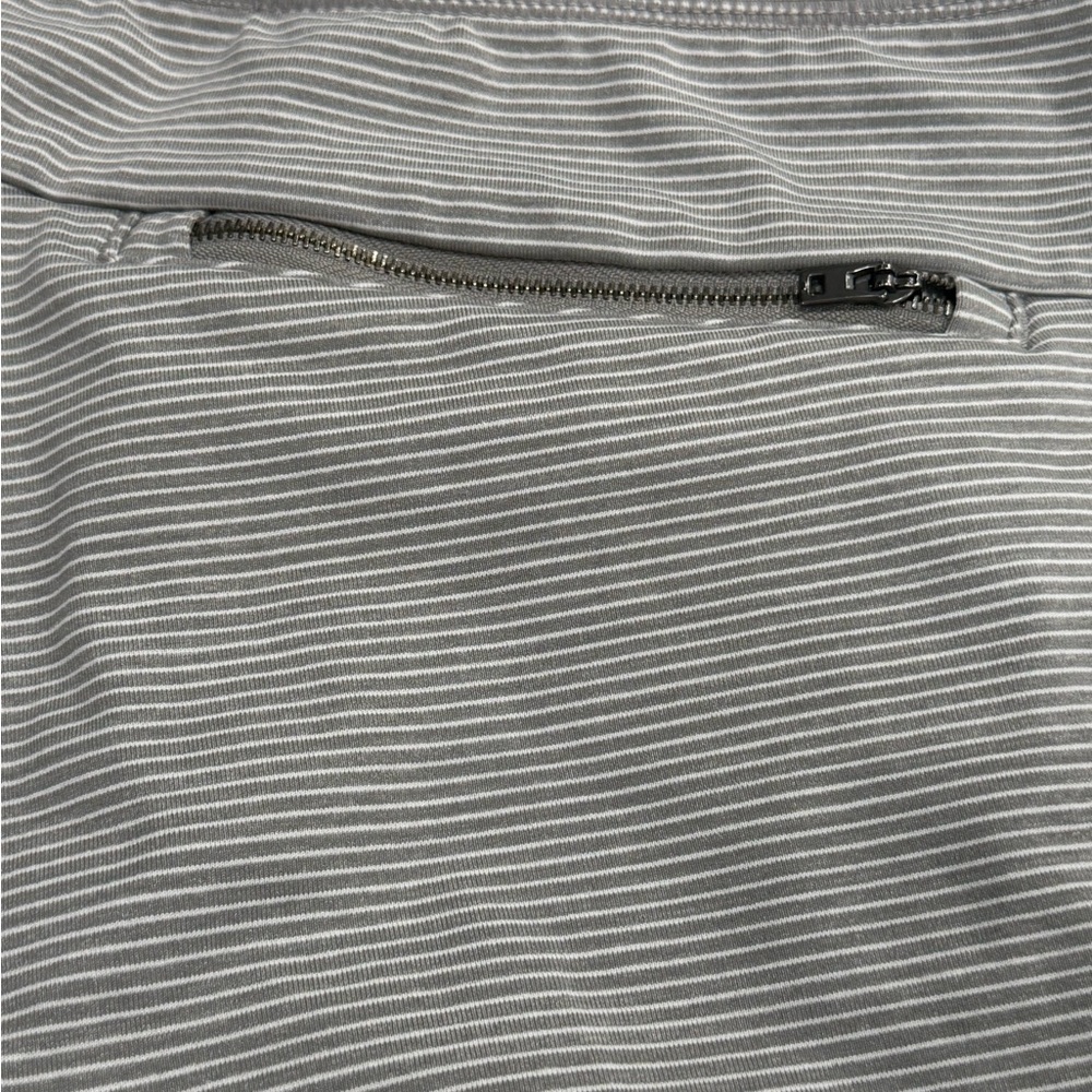 Athleta Light Gray Striped Knit Athletic Shorts - Picture 4 of 7